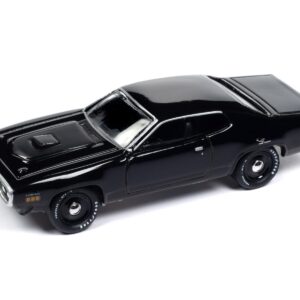 Johnny Lightning 1971 Plymouth Road Runner Black Mecum Auctions Limited Edition to 2496 Pieces Worldwide Hobby Exclusive Series 1/64 Diecast Model Car