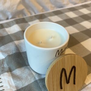 Melteeys Cafe Mocha 10 Oz Candle in Ceramic Jar - Luxury Hand-Poured Candle - Custom Wax Blend with Coconut, Beeswax, and Soy - Parafin Free - Made with love in small batches