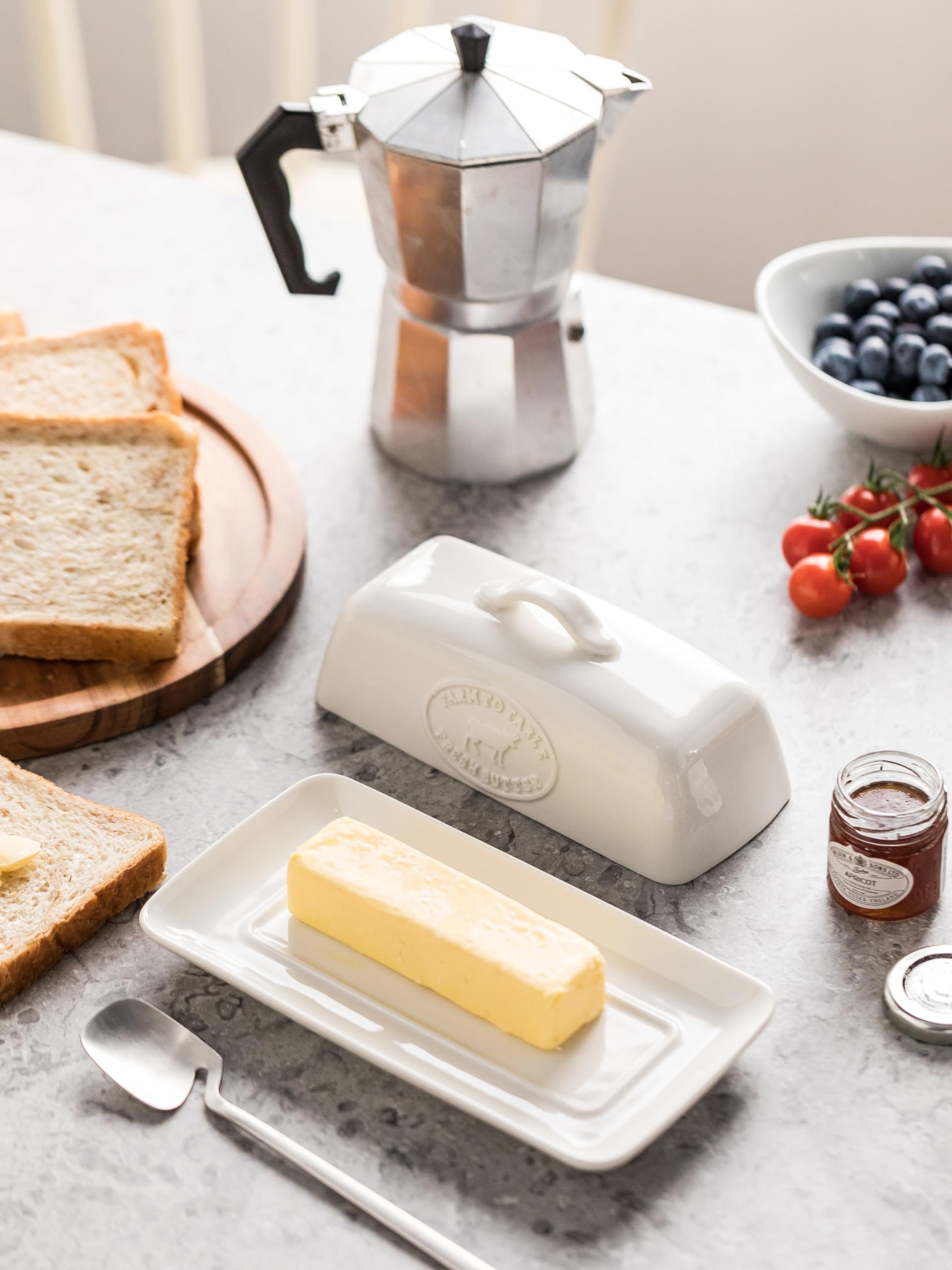 YHOJOY Cow Butter Dish, Ceramic Butter Dish with Lid for Countertop, White Butter Tray with Handle, Farmhouse Covered Butter Holder Container for East West Coast Butter Storage