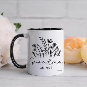 Christmas Gifts For Grandma - Promoted To Grandma 2025 Mug, New Grandma Gifts First Time, Youre Going To Be A Grandma, Future Grandma Mug, Grandma Est 2025 Coffee Mug, Gifts For Grandmother To Be