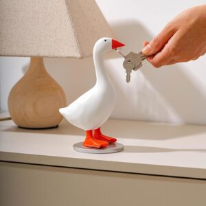 Magnetic Goose - Goose Statue Key Holder Entrance Home Decor Kawaii Room Office Table Desk Decor Aesthetic Funny Bedroom Decor Housewarming Gifts for Women Men