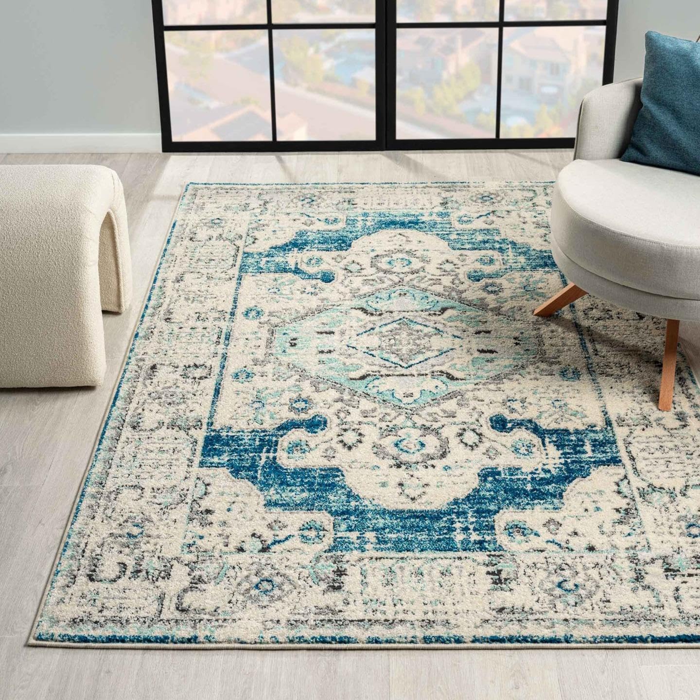 LUXE WEAVERS Oriental Medallion Indoor Area Rug, Blue, 8x10