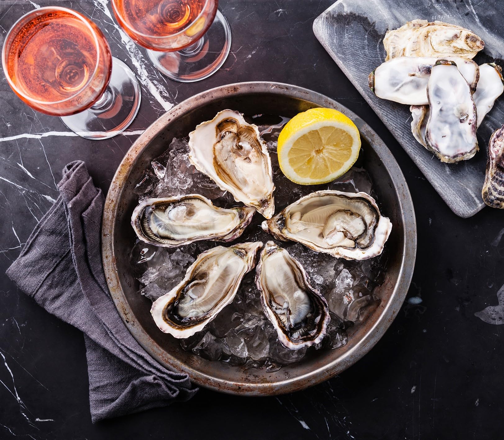 Outset Oyster Shucking Set, Includes Oyster Knife and Leather Hand Guard