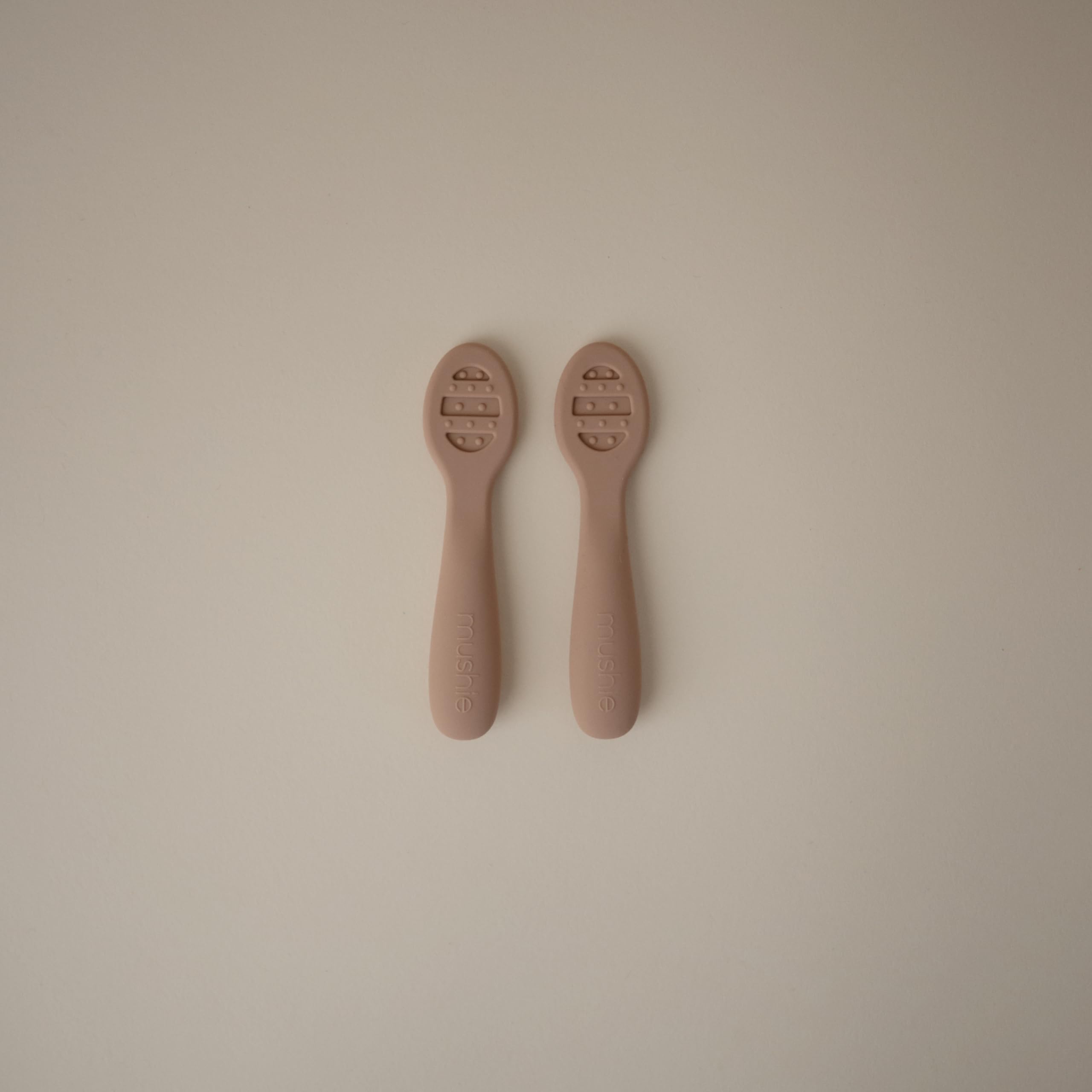 mushie Silicone First Feeding Baby Spoons | 2 Pack (Natural/Shifting Sand)