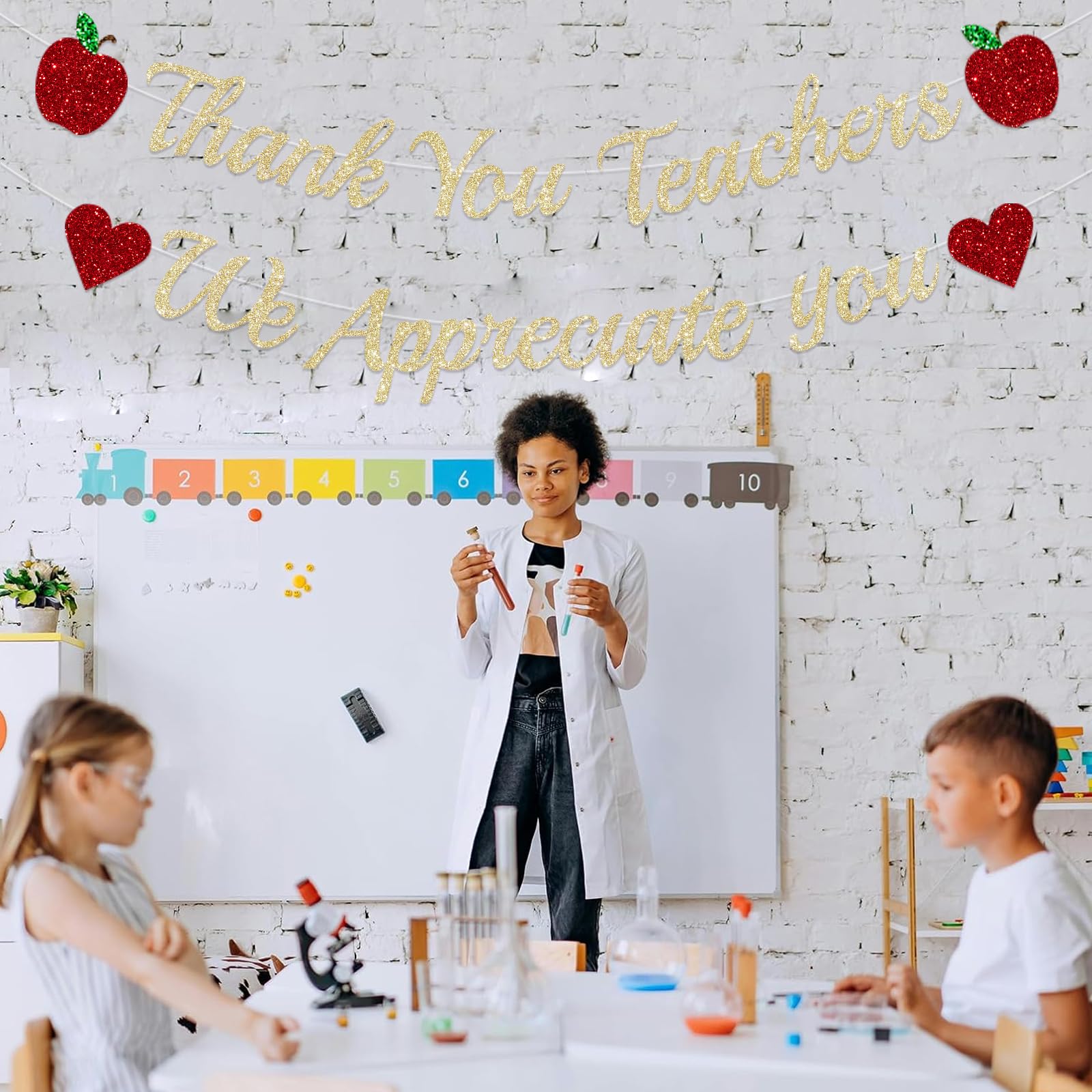 Teacher Appreciation Decorations Banner Glittery Thank You Teachers We Appreciate You Banner Teacher Appreciation Week Garland Banner with Glittery Red Heart Apple Teacher Day Teachers Day Party Decorations Supplies