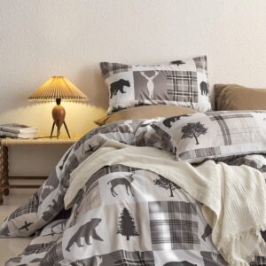 Wake In Cloud - Rustic Duvet Cover Set, Cabin Christmas Lodge Western Country Bear Deer Holiday RV Outdoor Theme, Soft Lightweight Bedding, 3-Piece, Taupe Brown, Queen Size