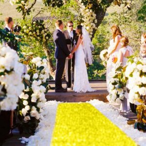 AMZLOKAE Aisle Runners for Weddings Sequin Aisle Runner Glitter Aisle Runner Rustic Outdoor Rug Runner Aisle Runner for Ceremony Sparkle Carpet Runner Bride Runner (4FTx15FT, Yellow)