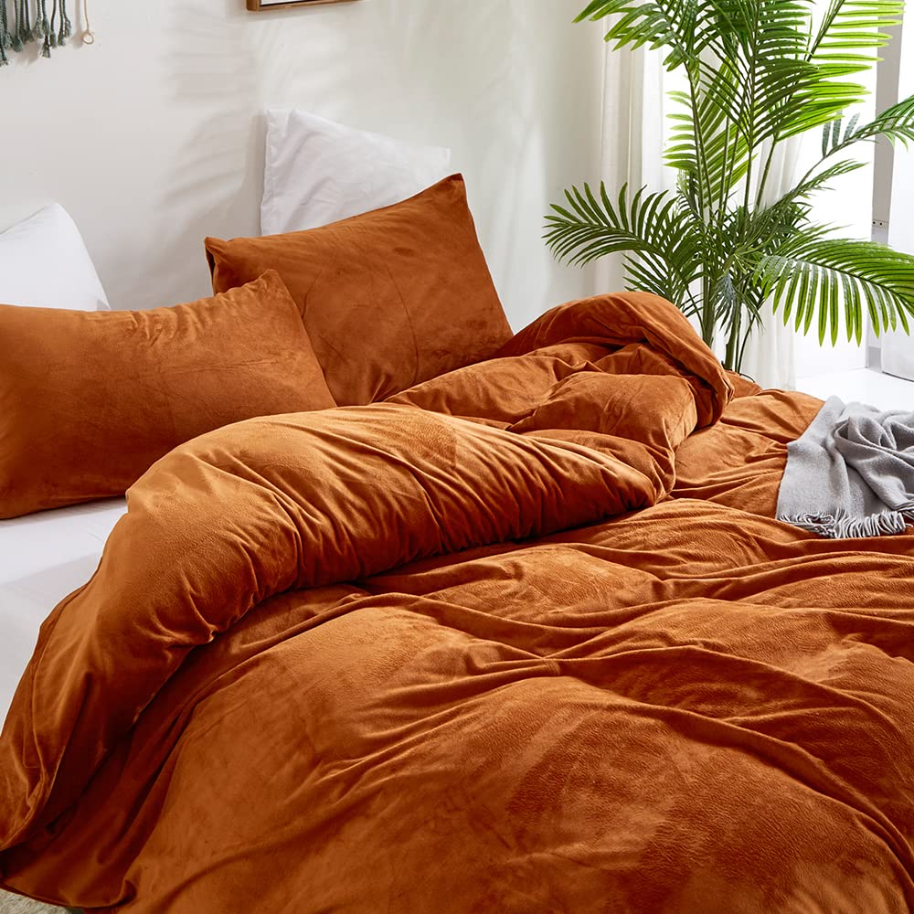 CLOTHKNOW Burnt Orange Duvet Cover Set Queen Rust Velvet Bedding Sets Full Terracotta Bedding Flannel Bedding Duvet Cover Women Men Bedding Orange Bedding 3Pcs Comforter Cover Sets Queen