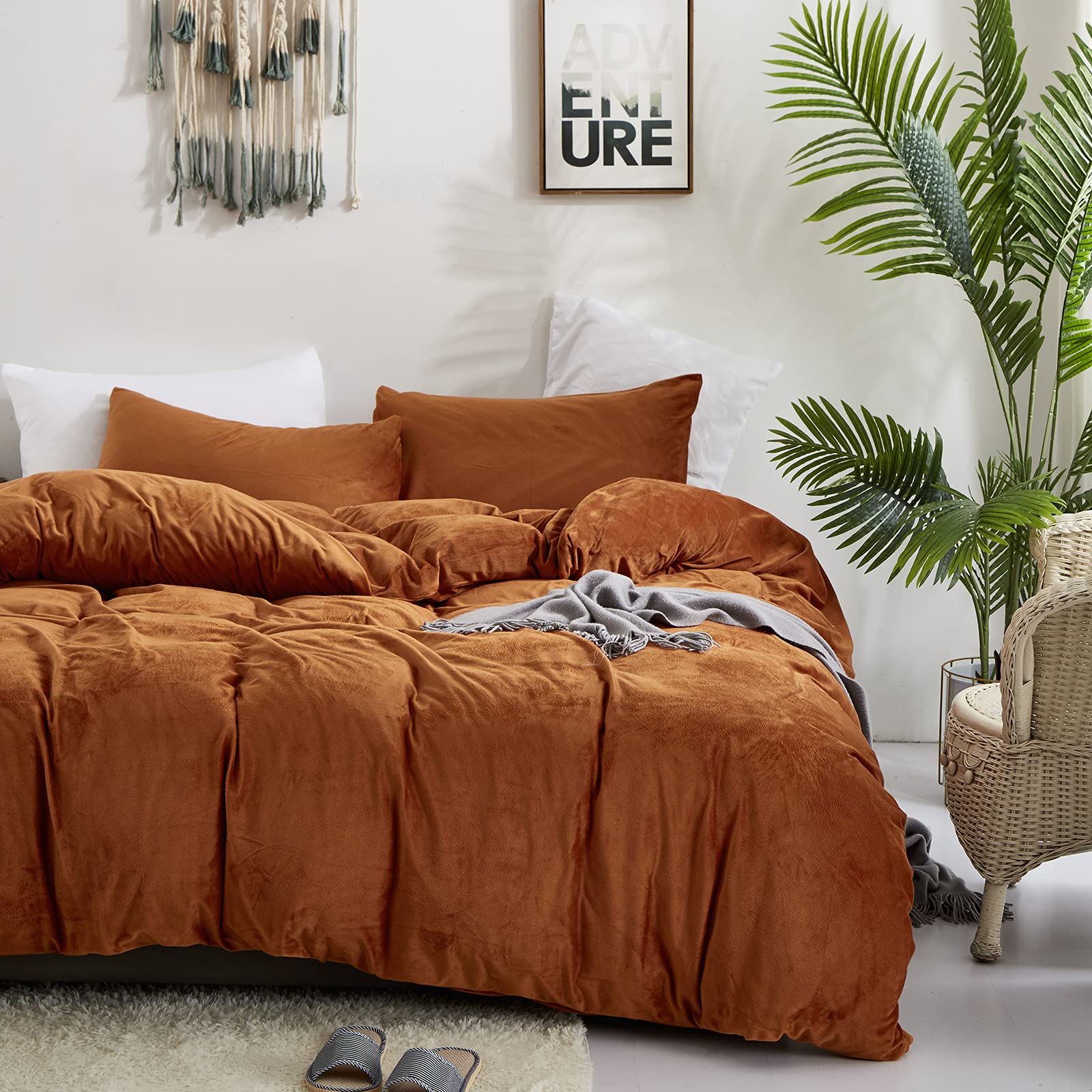 CLOTHKNOW Burnt Orange Duvet Cover Set Queen Rust Velvet Bedding Sets Full Terracotta Bedding Flannel Bedding Duvet Cover Women Men Bedding Orange Bedding 3Pcs Comforter Cover Sets Queen