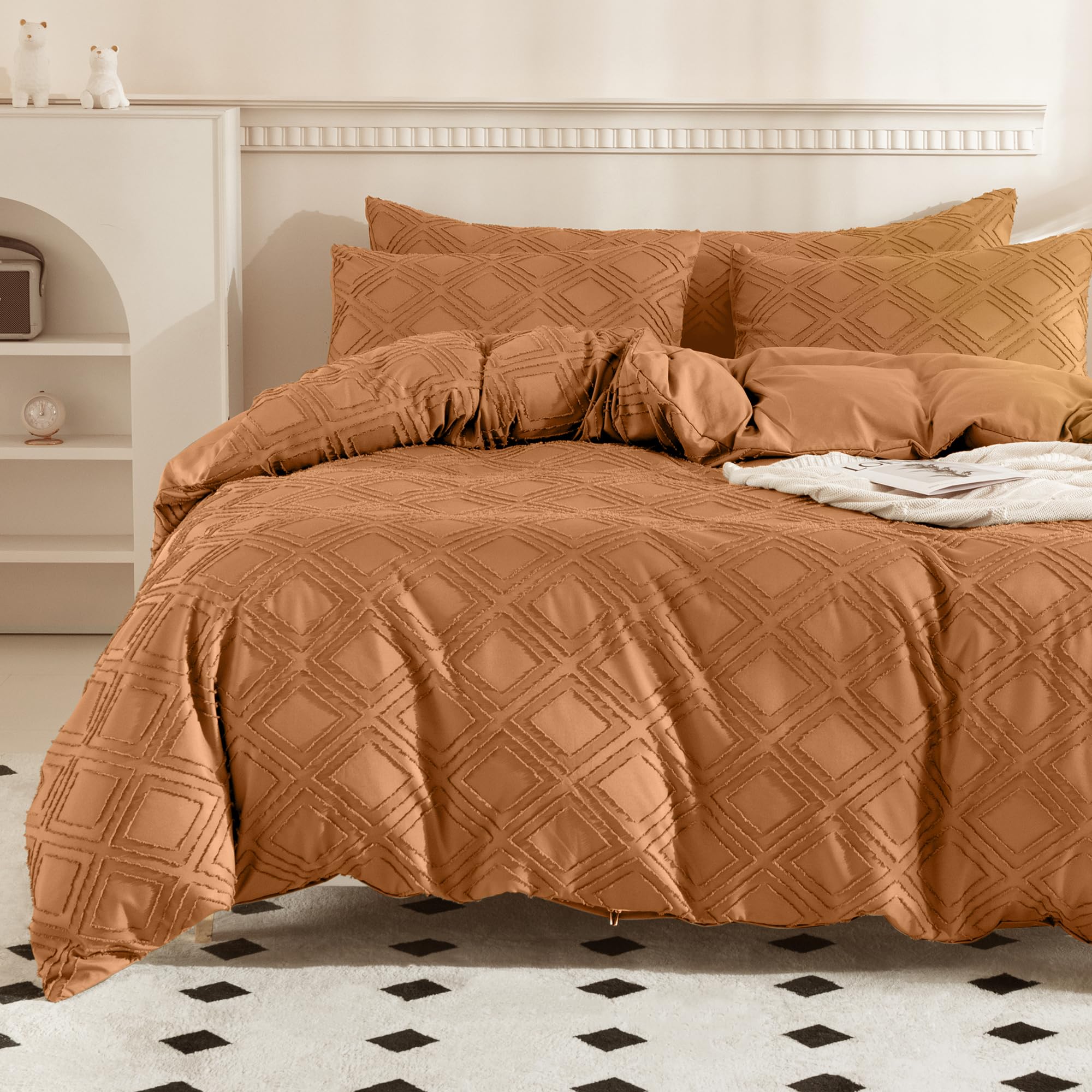 JELLYMONI Duvet Cover King, Rust Microfiber Tufted Duvet Cover Set, Boho Textured Duvet Cover Jacquard Rhombus Geometric Pattern Duvet Cover with Corner Ties & Zipper Closure