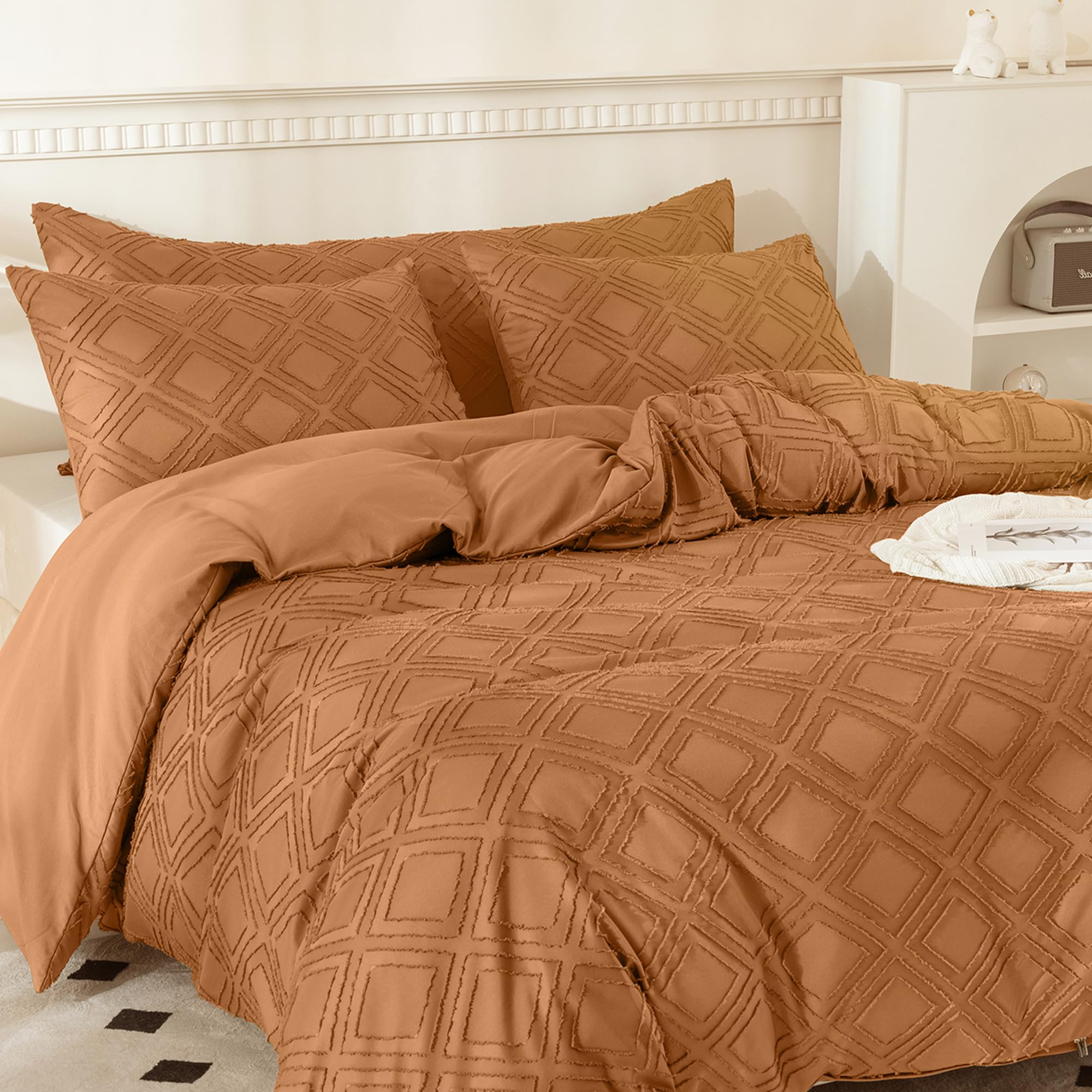 JELLYMONI Duvet Cover King, Rust Microfiber Tufted Duvet Cover Set, Boho Textured Duvet Cover Jacquard Rhombus Geometric Pattern Duvet Cover with Corner Ties & Zipper Closure