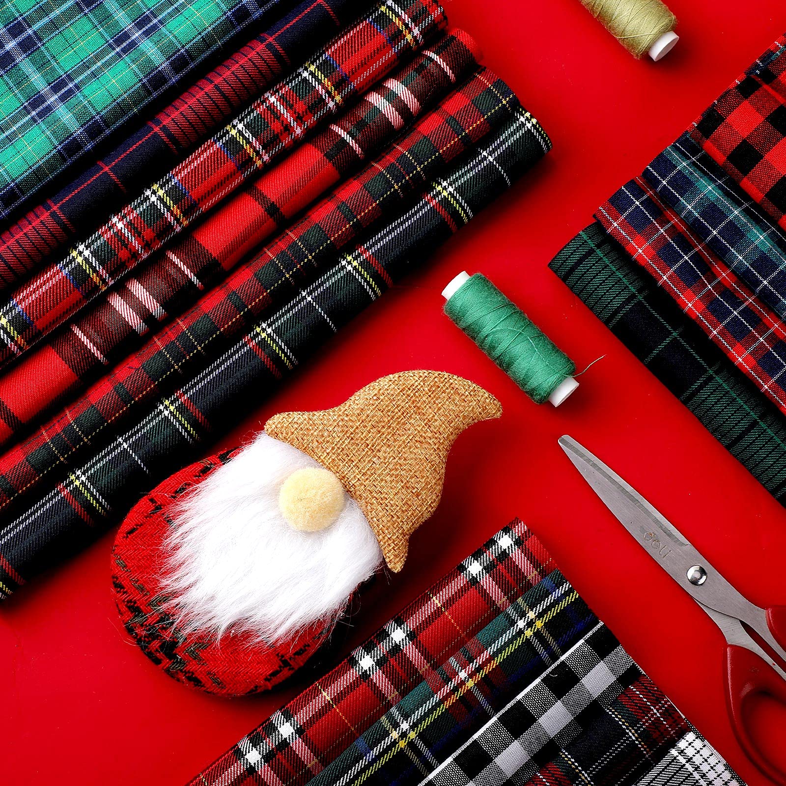 Irenare 20 Pcs Christmas Fabric Plaid Fabrics 10.6 Inch Buffalo Plaid Fabric Square Gingham Fabric DIY Quilting Tartan Fabric Precut Patchwork Sewing Fabric for Christmas Holiday DIY Craft Sewing