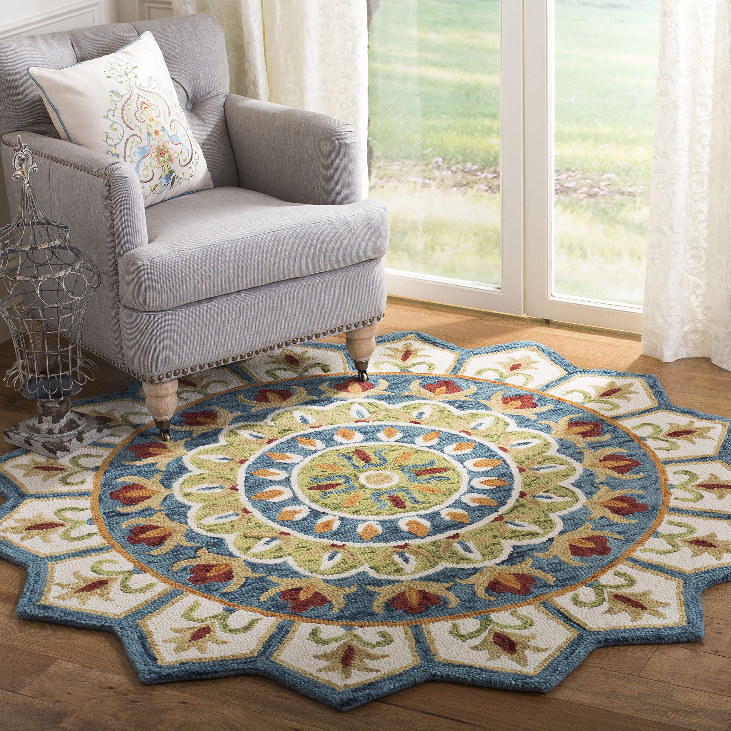 SAFAVIEH Novelty Collection 8' Round Ivory/Blue NOV605M Handmade Floral Premium Wool Entryway Foyer Living Room Bedroom Kitchen Area Rug