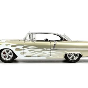 Big Time Muscle 1:24 1955 Chevy Bel Air Die-Cast Car, Toys for Kids and Adults(White/Gold Flames)