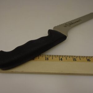 Made in USA 7 inch Offset Scalloped Edge Bread Knife Black Handle SG163-7SC