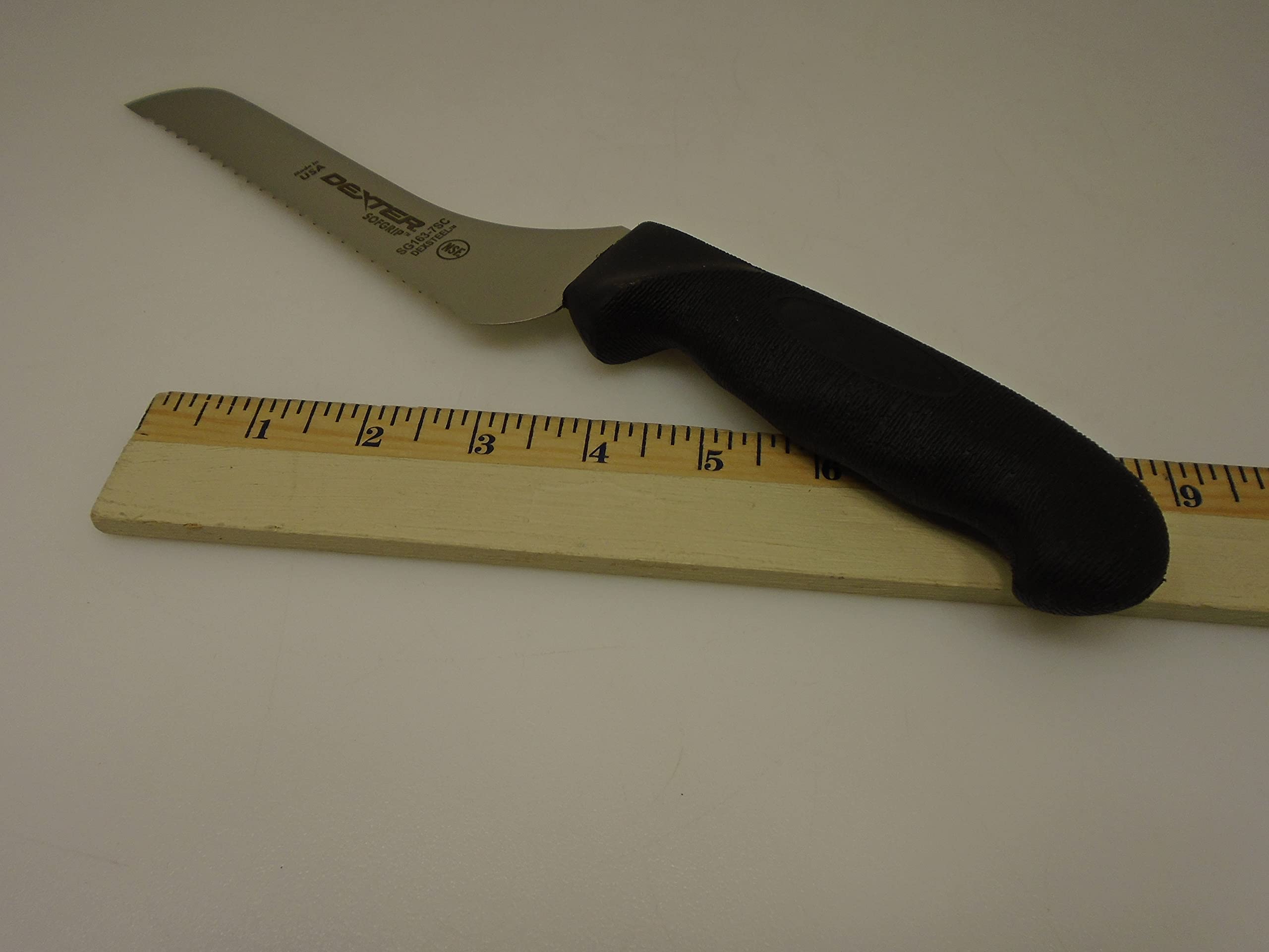 Made in USA 7 inch Offset Scalloped Edge Bread Knife Black Handle SG163-7SC