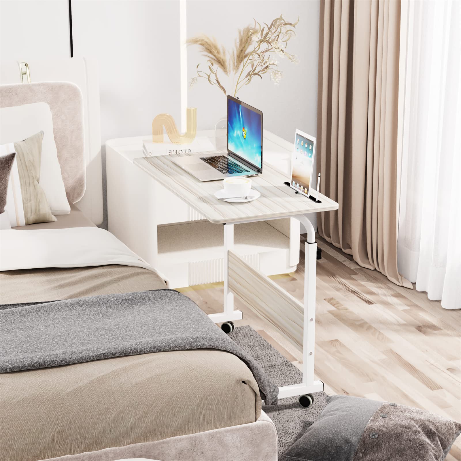 soges Mobile Side Table 31.5 '' End Table Sofa Table with Slot & Wheels Computer Desk Adjustable Movable Laptop Computer Stand Office Side Table,White Maple