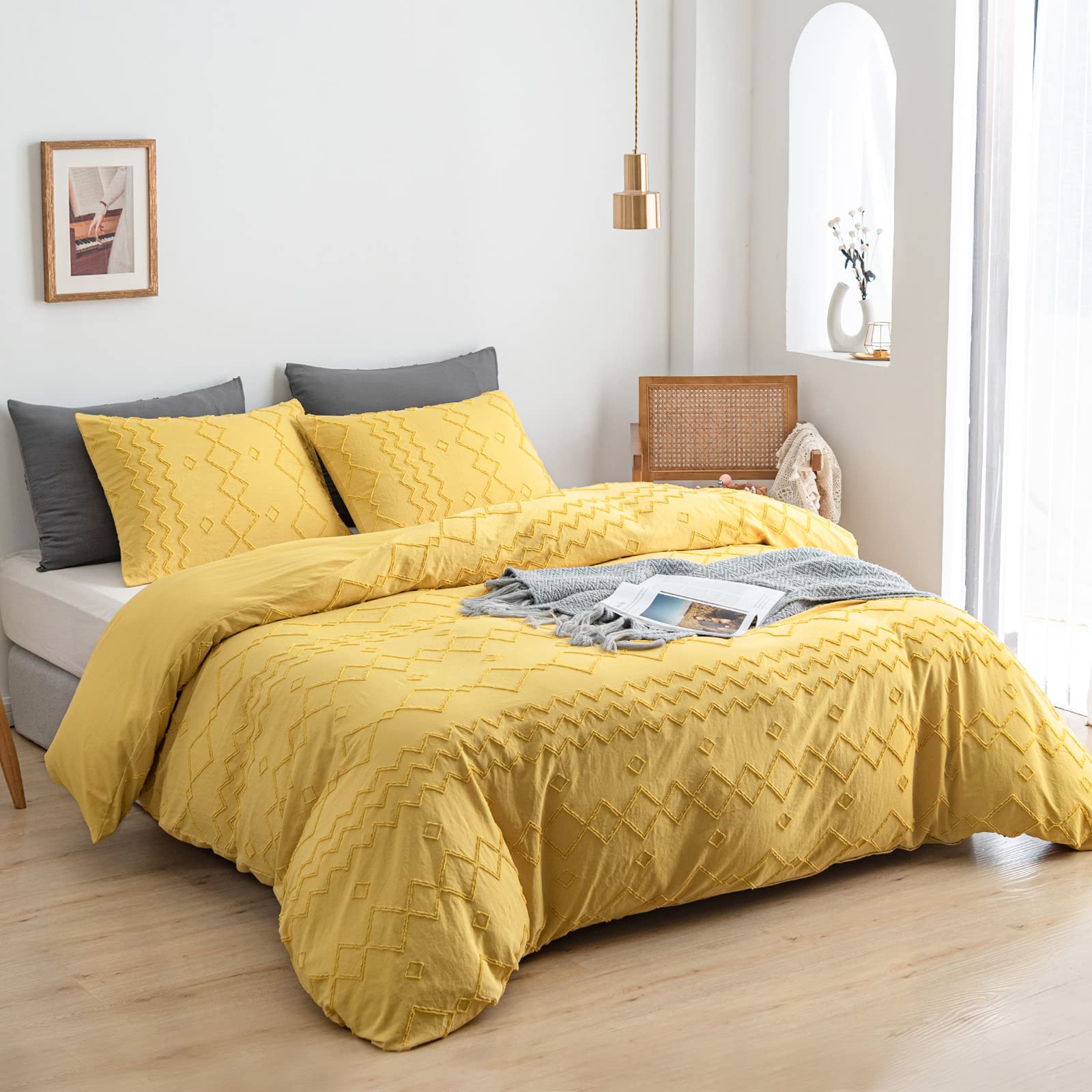 WARMDERN Boho Duvet Cover Set 3 Piece Yellow Queen Duvet Cover Set Washed Microfiber Tufted Bedding Set with Zipper Closure Wavy Stripes Duvet Cover and 2 Pillowcases(Queen,Yellow)