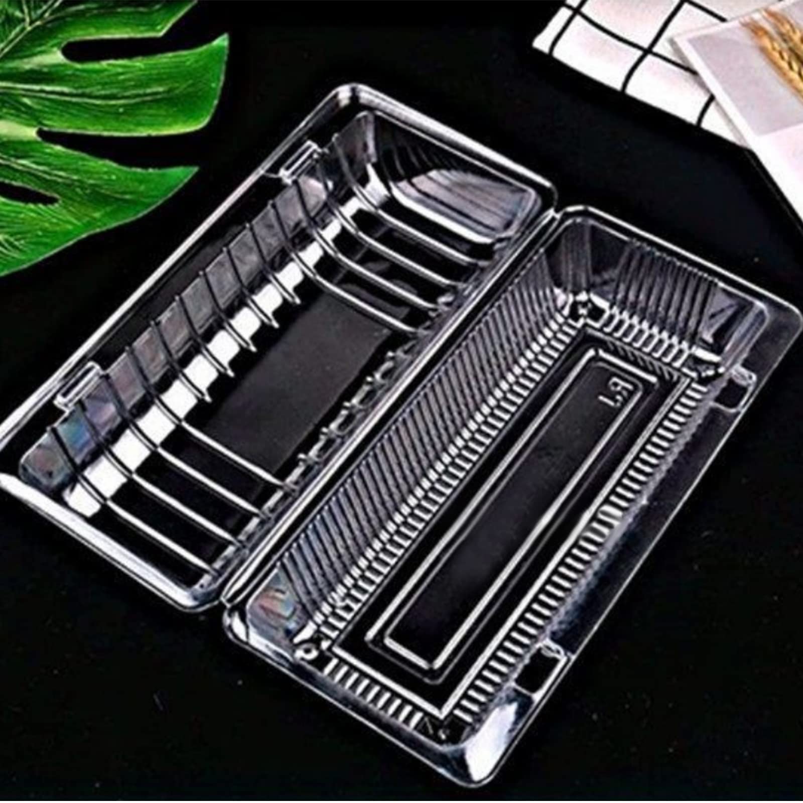 Tamnjvrr 100pcs Plastic Hinged Food Take Out Container, Disposable Sandwiches Box Clamshell Food Containers