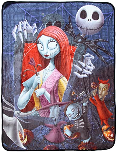 Disney The Nightmare Before Christmas Gang Micro Raschel Fleece Throw Blanket 48" x 60"