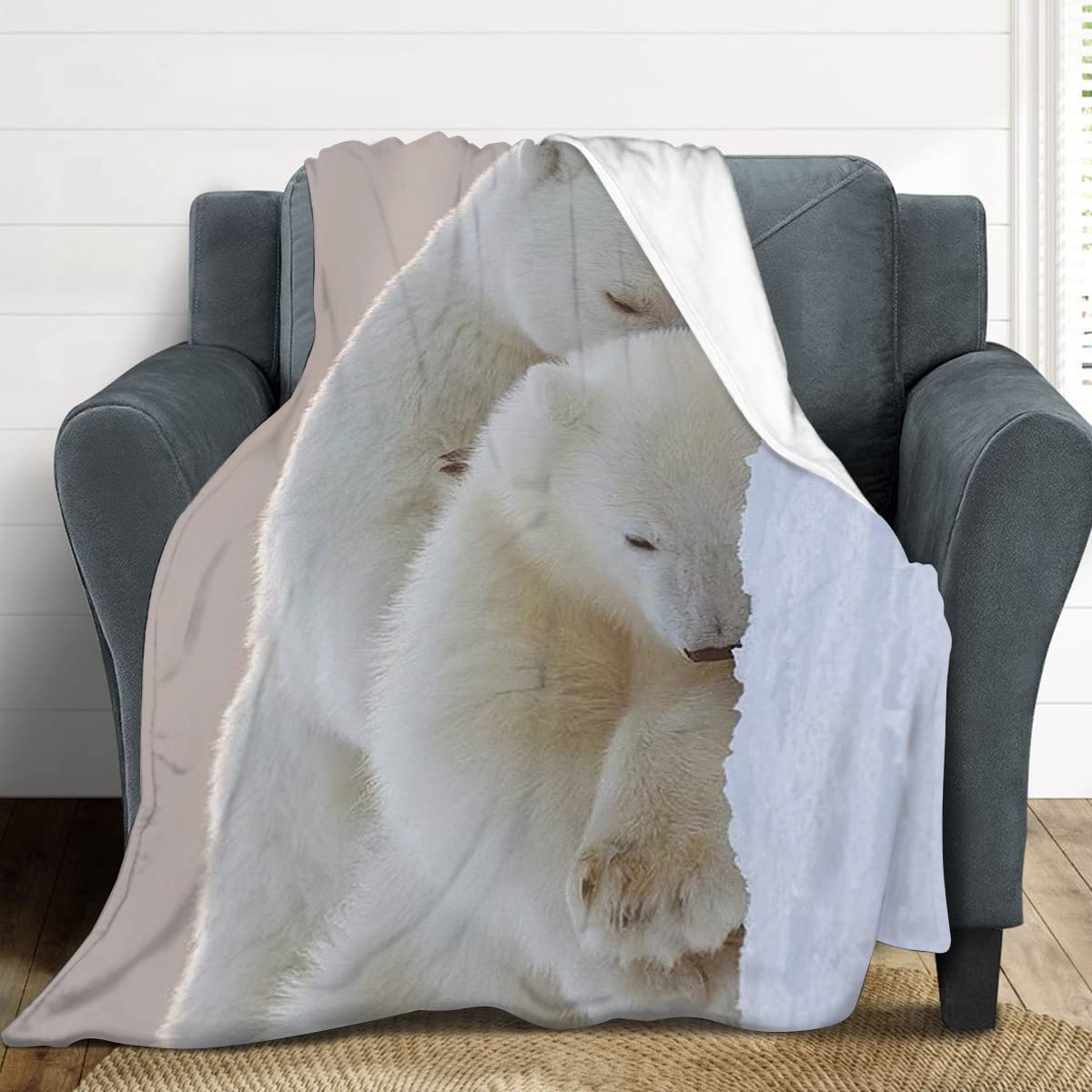 Cute Polar Bear Throw Blanket Super Soft Warm Fluffy Fleece Flannel Lovely Wild Animal Blanket Cozy Fuzzy Plush Bedding ​Blanket Gift Kids Boys Girls Teens Adults Couch Sofa 40''x50''