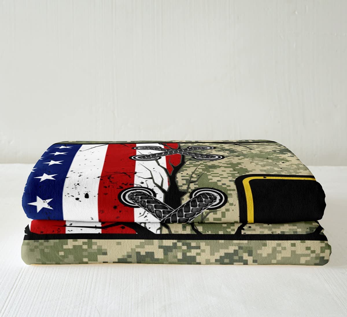 Erosebridal American Flag Blanket for Adult Boys Army Green Camo Bed Plush Blanket Kids Men Vintage USA Flag Throw Blanket Youth Girls Retro Military Camouflage Grunge Stripes Fuzzy Blanket, 50"x60"