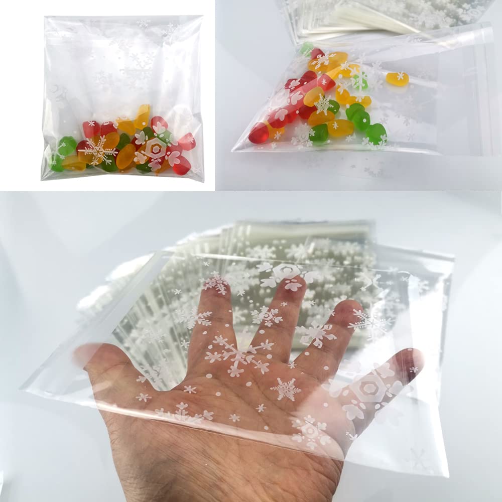 FAZHBARY 100 PCS Snowflake Cellophane Bags 5.4 x 6.8 inch Clear Self Sealing Cellophane Bags Christmas Plastic Bags for Candy Cookie Bakery Supplies