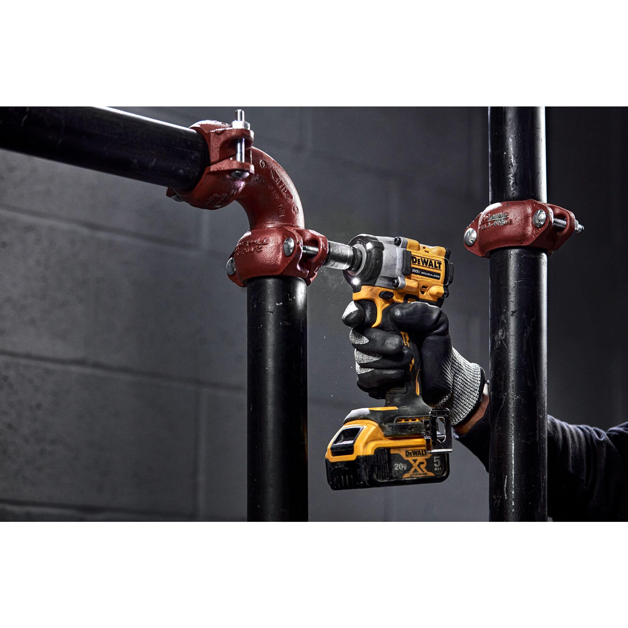 DEWALT ATOMIC 20V MAX* 1/2 in. Cordless Impact Wrench with Hog Ring Anvil (Tool Only) (DCF921B)