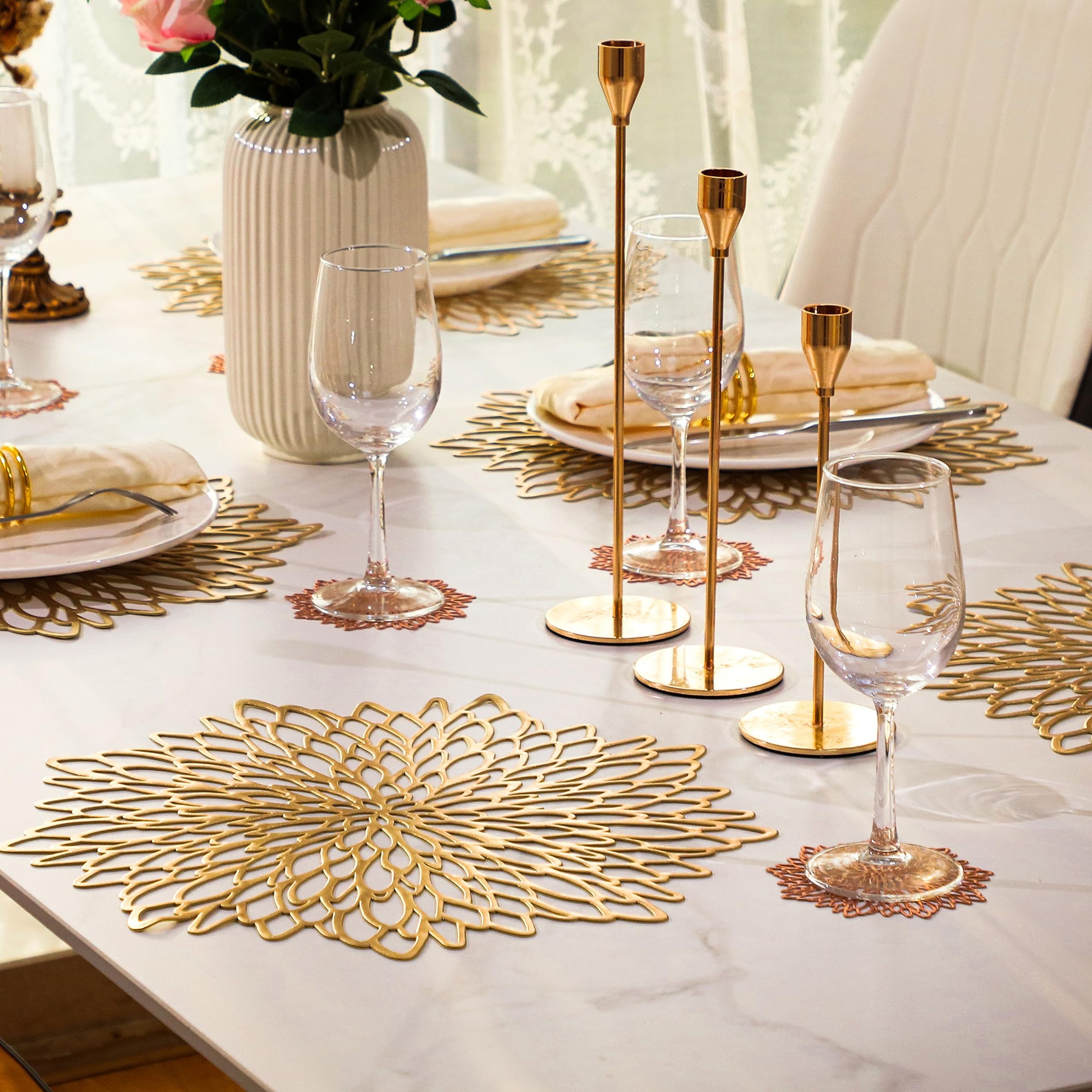 Snowkingdom Pairs of 18 Gold Metallic Round Placemats & Coasters 36 PCS Matching, Bulk Round Pressed Vinyl Leaf Dinning Kitchen Table Mats Decoration for Christmas Wedding Thanksgiving Party