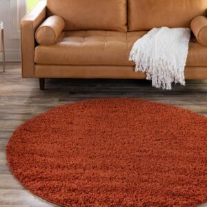 Rugs.com - Über Cozy Solid Shag Collection Rug – 3 Ft Round Terracotta Shag Rug Perfect for Kitchens, Dining Rooms