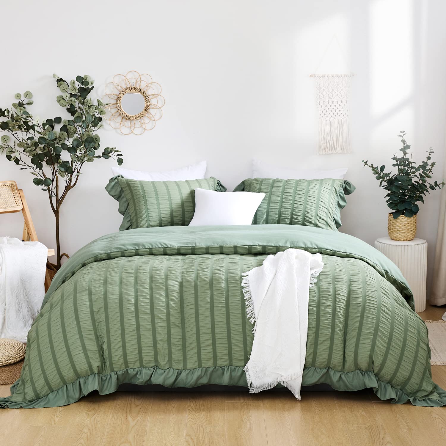 MILDLY Ruffle Duvet Cover King - Boho Chic Ruffled Seersucker Bedding Sets 3 Pieces 100% Brushed Microfiber Lightweight Comforter Cover 3PCS (No Comforter)