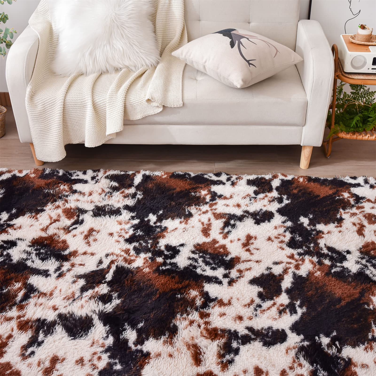 Meeting Story Cow Print Rug Faux Cowhide Rugs Cute Animal Print Carpet Fluffy Shaggy Tie Dye Fuzzy Area Rugs for Living Room Nursery Kids Floor Mat Thick Plush Non-Skid (Coffee-Black, 3 * 5 Feet)