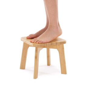 PELYN Bamboo Wooden Mini Step Stool for Kids with Non-Slip Rubber Feet, Small Step Foot Stools for Bedroom Kitchen Bathroom, Holds up to 300lbs, Sturdy and Easy Assembly