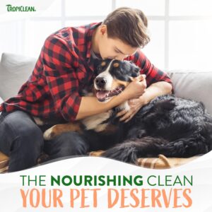 TropiClean Papaya & Coconut Dog Wipes for Paws and Butt | Deep Cleaning Dog Grooming Wipes | Safe for The Face | Cat Friendly | 20 Count