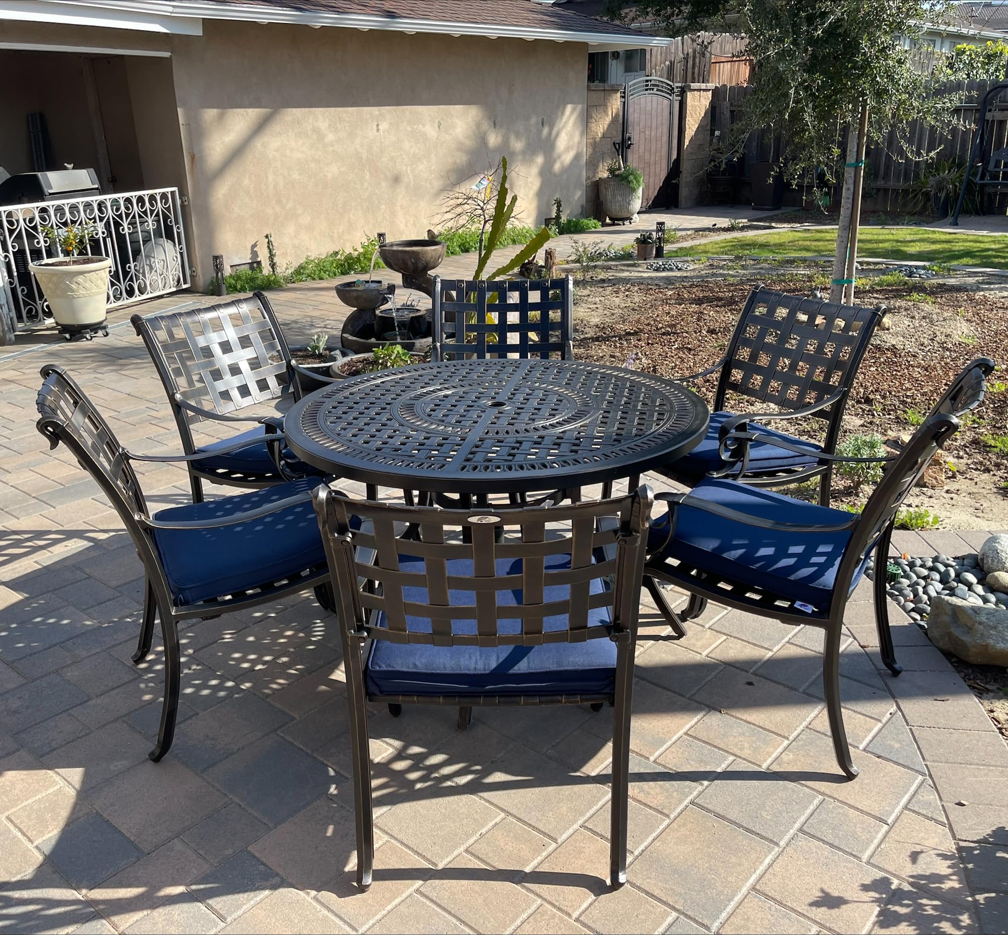 PURPLE LEAF Outdoor Dining Set Cast Aluminum 7-Piece Patio Furniture Set with 6 Dining Armchairs and 47" Round Table, 6 Cushions Included, for Lawn Yard Garden, Lattice Navy Blue Patio Dining Set