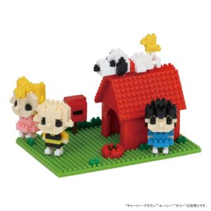 nanoblock - Peanuts - Snoopy House, Character Collection Series Building Kit