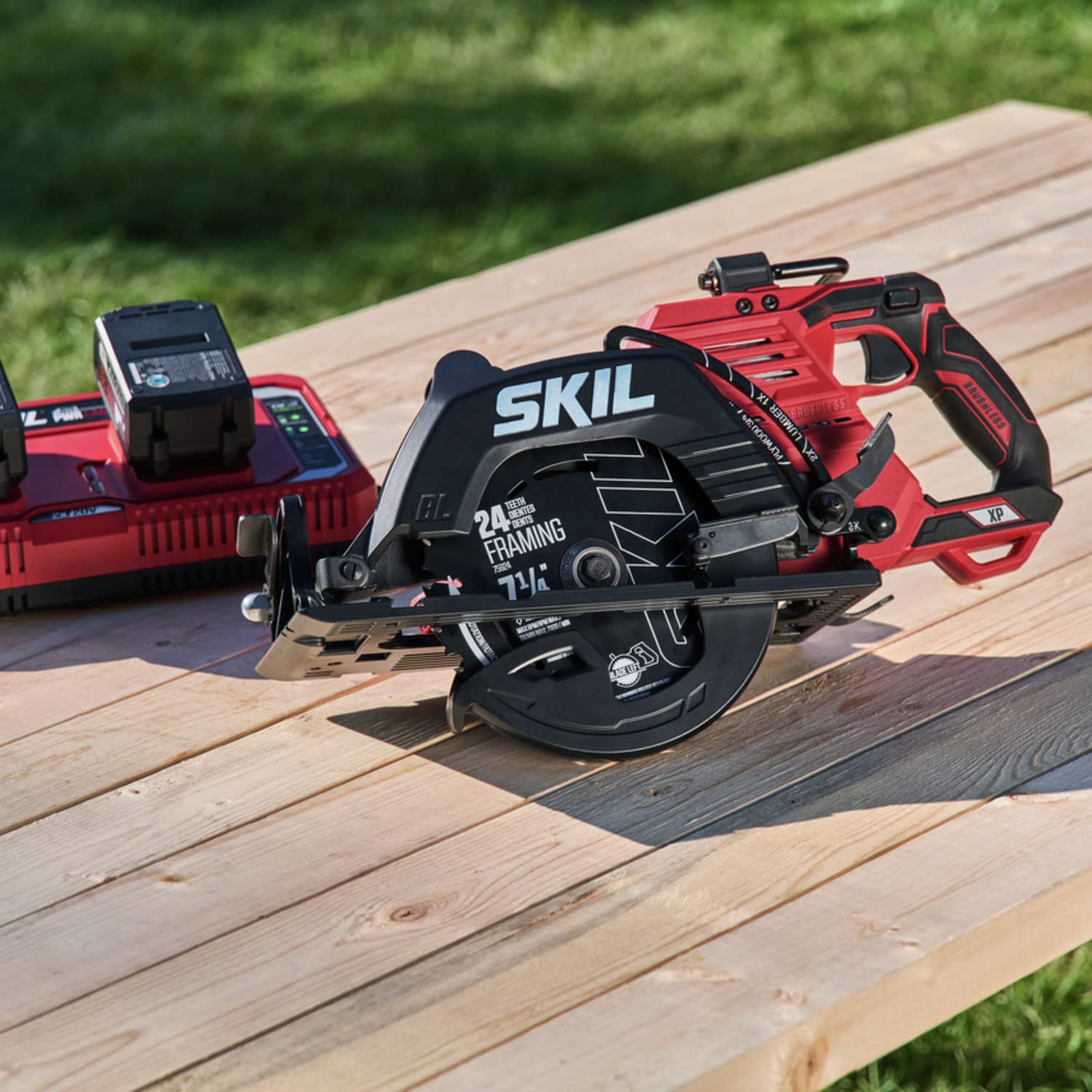 SKIL 2x20V PWR CORE 20 Brushless 7-1/4” Rear Handle Circular Saw Kit Includes Two 5.0Ah Batteries and Dual Port Auto PWR Jump Charger-CR5429B-20, Red