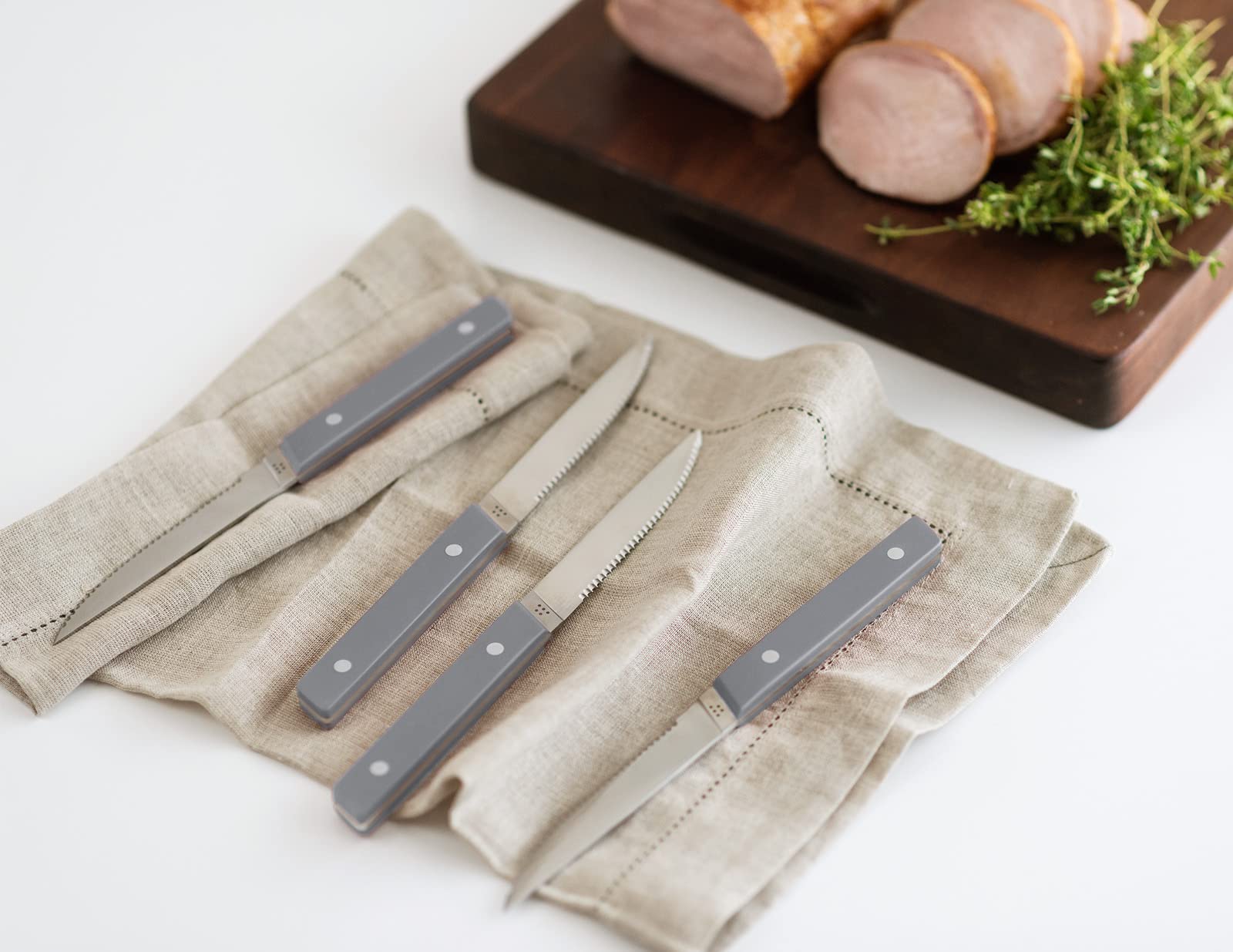 Misen Steak Knives Set of 4 - Precision Serrated Blades for Effortless Dining - Stainless Steel - Superior Cuts with Four Steak Knives Handles for Stylish Elegance - Gray