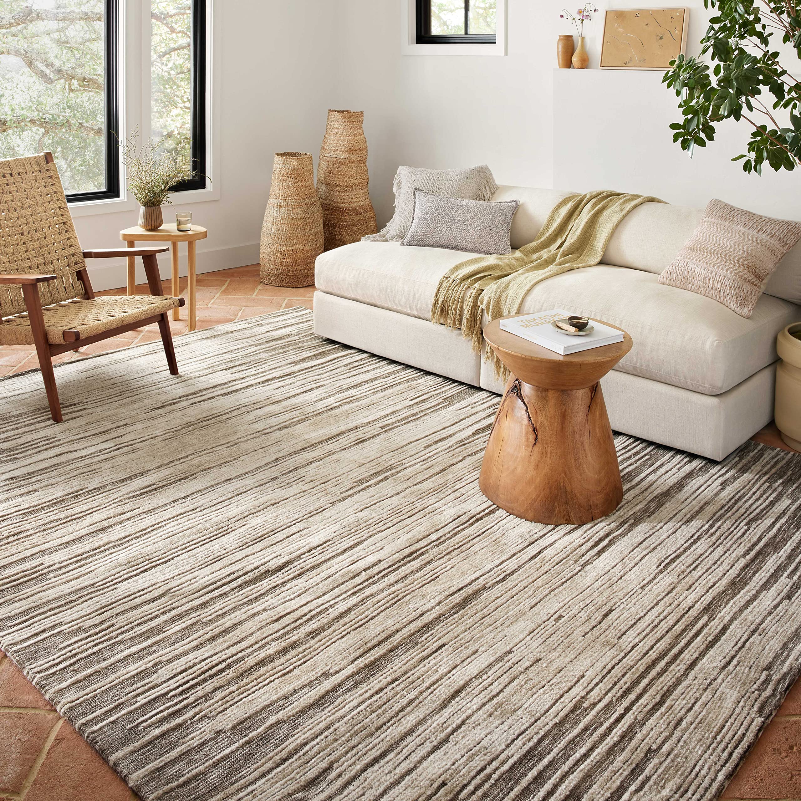 Loloi II Neda Collection NED-01 Taupe/Stone, Transitional 5'-0" x 7'-6" Area Rug