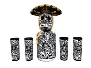 tequila decanter set, liquor decanter with shot glasses and mexican sombrero, hand-painted decanter, skull decanter, bar decoration, unique tequila gift, gift for dad, (black decanter set)