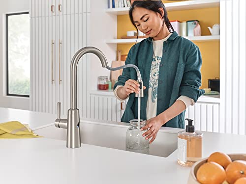 Moen Riley Spot Resist Stainless Hands-Free Touchless Sensor Single Handle Pull Down Kitchen Faucet, 7402EWSRS