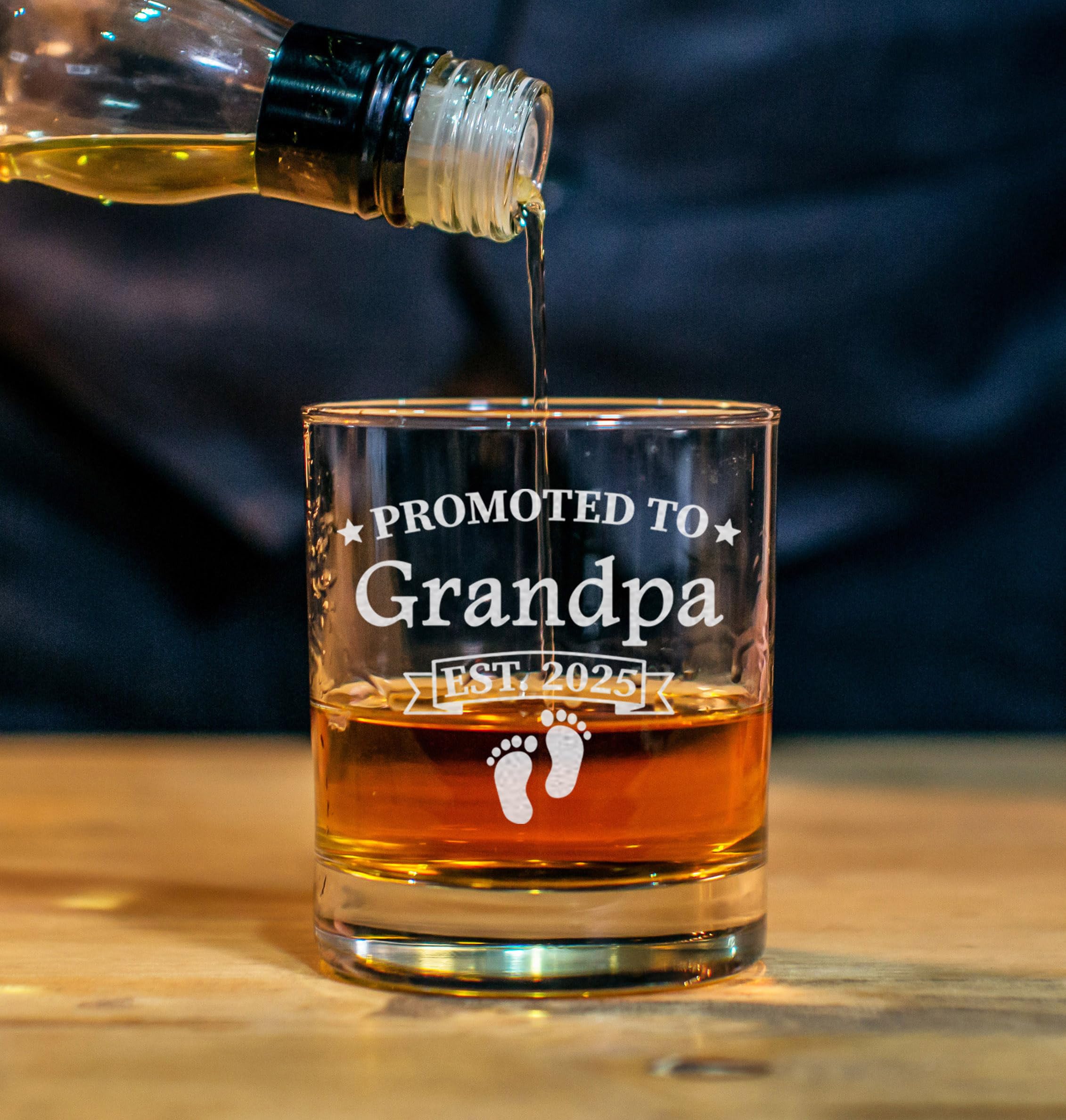 CARVELITA Promoted To Grandpa Est 2025 Whiskey Glass - 11oz Old Fashioned Bourbon Rocks Glass - First Time Grandparents Gifts - Grandparent Announcement - New Grandparent Gifts First Time, Papa To Be