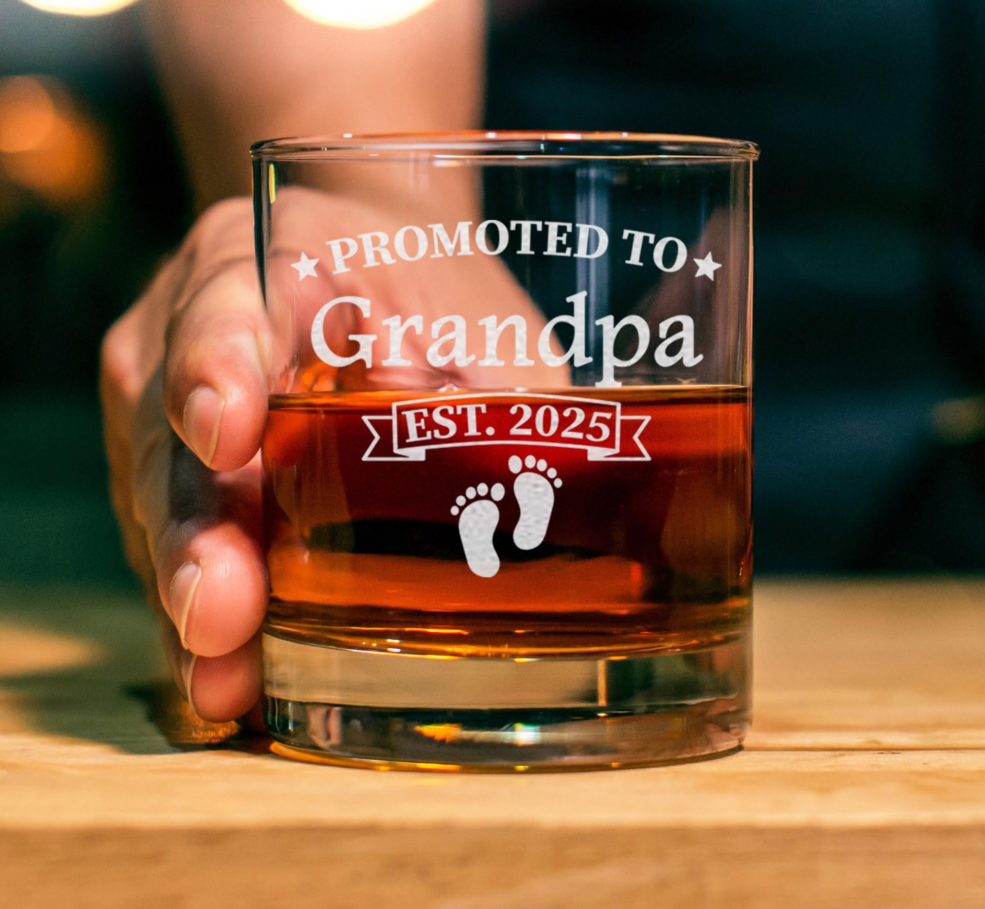 CARVELITA Promoted To Grandpa Est 2025 Whiskey Glass - 11oz Old Fashioned Bourbon Rocks Glass - First Time Grandparents Gifts - Grandparent Announcement - New Grandparent Gifts First Time, Papa To Be