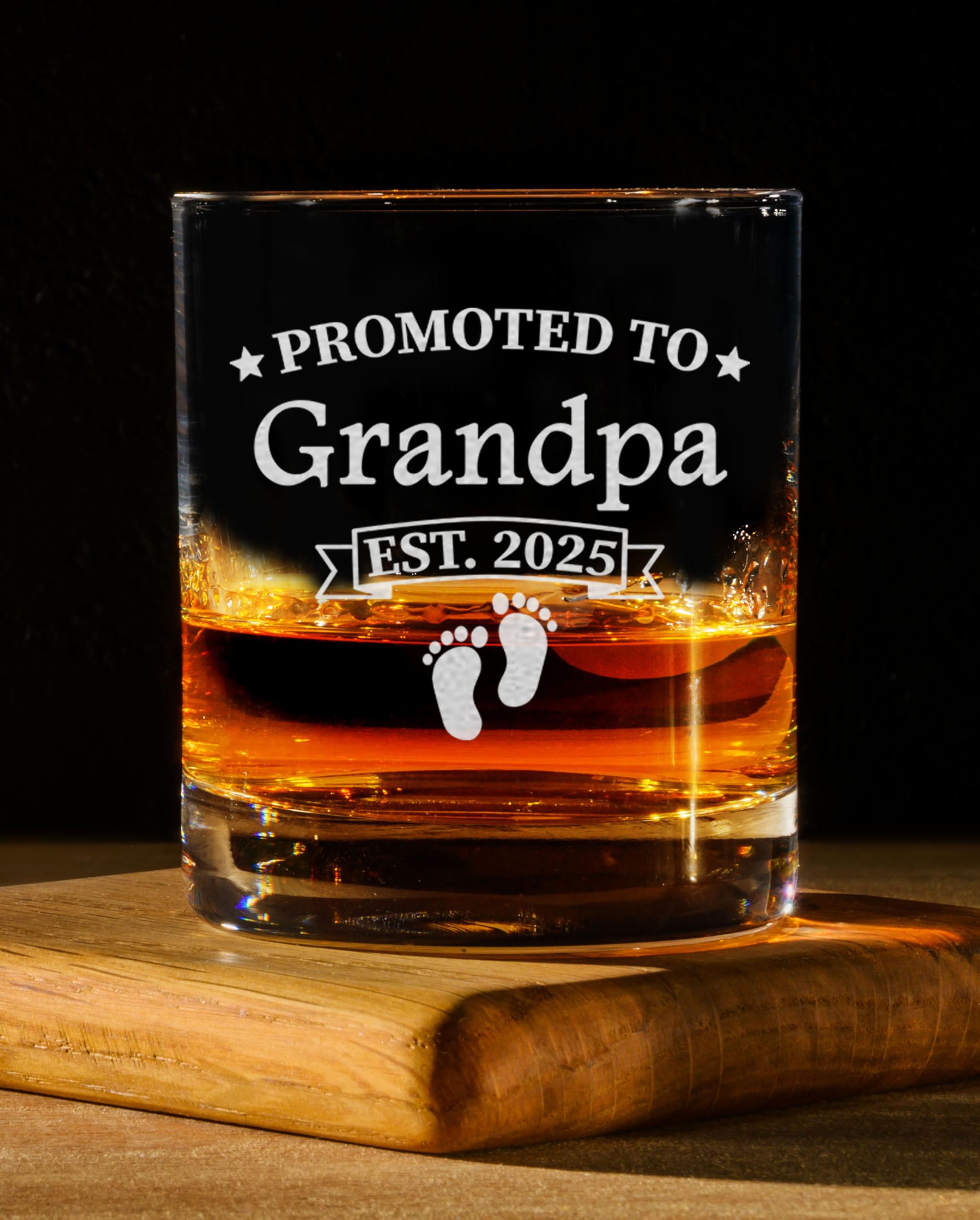 CARVELITA Promoted To Grandpa Est 2025 Whiskey Glass - 11oz Old Fashioned Bourbon Rocks Glass - First Time Grandparents Gifts - Grandparent Announcement - New Grandparent Gifts First Time, Papa To Be