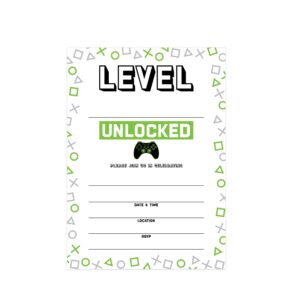 canopy street level up gamer birthday party invitations / 25 fill in the blank video game themed party invites with envelopes / 5" x 7" player event invitation