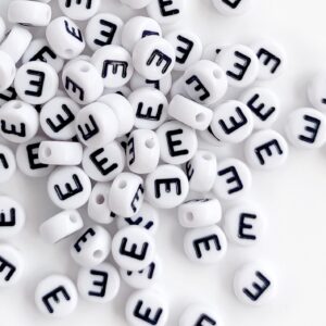 Bxwoum 100PCS Letter Beads 4X7mm Acrylic Alphabet Beads for Jewelry Making White Round Vowel Letter E Beads for Bracelets Making Necklaces DIY