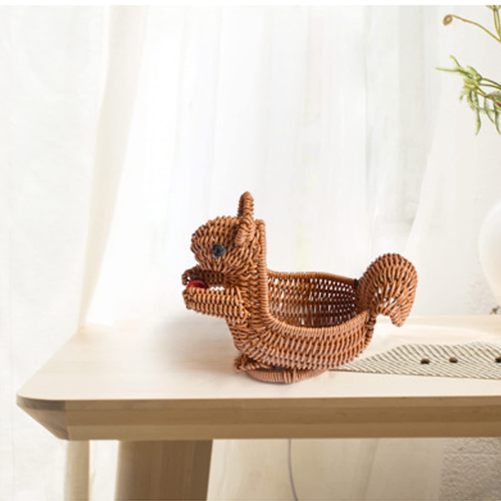 Mokylor Rattan Woven Fruit Basket, 26 x 22 x 14 cm Squirrel Shape Woven Wicker Baskets, Creative Weaving Storage Container Vegetable Basket Tray for Laundry, Picnic and Decoration (L)