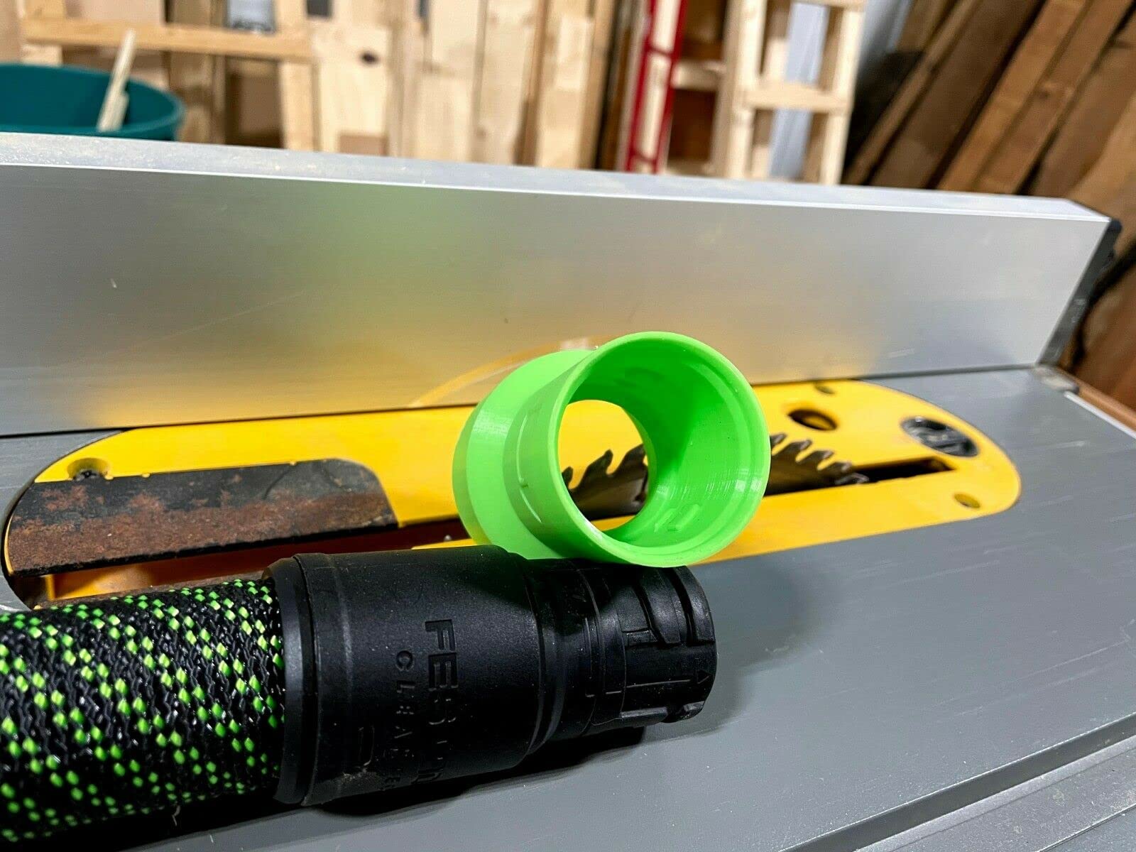 ToolCurve's hose adapter compatible with Festool 27mm hose to Dewalt, Milwaukee & Ridgid 2 1/4 Table Saws