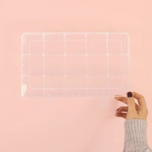 Craftelier - Washi Tapes Organiser Box | Transparent with Adjustable Compartments | Box Size: 28 x 17 x 5,6 cm - Minimum Compartment Size: 5,5 x 5,5 cm