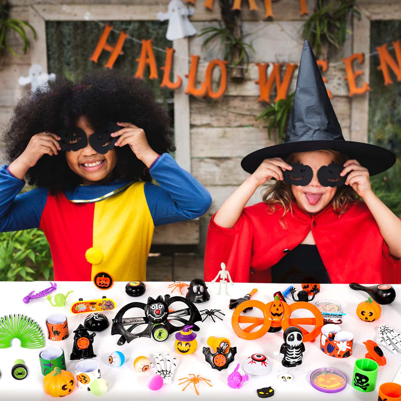 MGparty 200 Pcs Halloween Party Favors Bulk For Kids and Adult, Halloween Party Favors Prizes Box Toy Assortment, Carnival Game Prizes,Treasure Box Toys for Classroom,Birthday Gifts,Fidget Toys